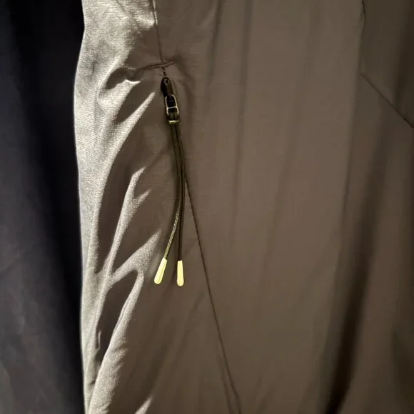 ☁️🌫️🌨️On Running Insulator Jacket